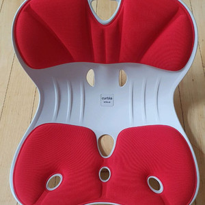 커블체어 와이더 레드 이미지