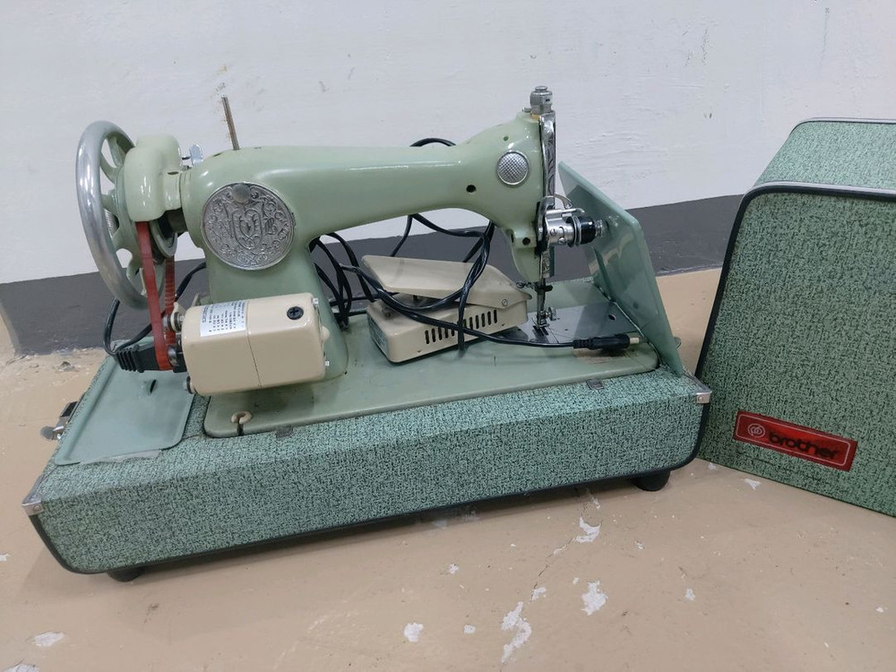 브라더재봉틀,brother재봉틀,브라더미싱,구재미싱,구재재봉틀,브라더빈티지재봉틀,엔틱재봉틀,엔티크미싱 이미지