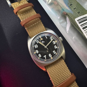 밀리타도 ml17 팔아요. 1번 착용 이미지