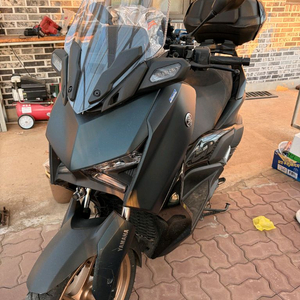 야마하 XMAX300 이미지