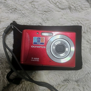 올림푸스 T-100 레드 디지털카메라 레트로 디카 이미지
