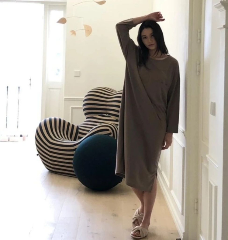 소윰 soyoom 테일라 잠옷 원피스(각각) 이미지