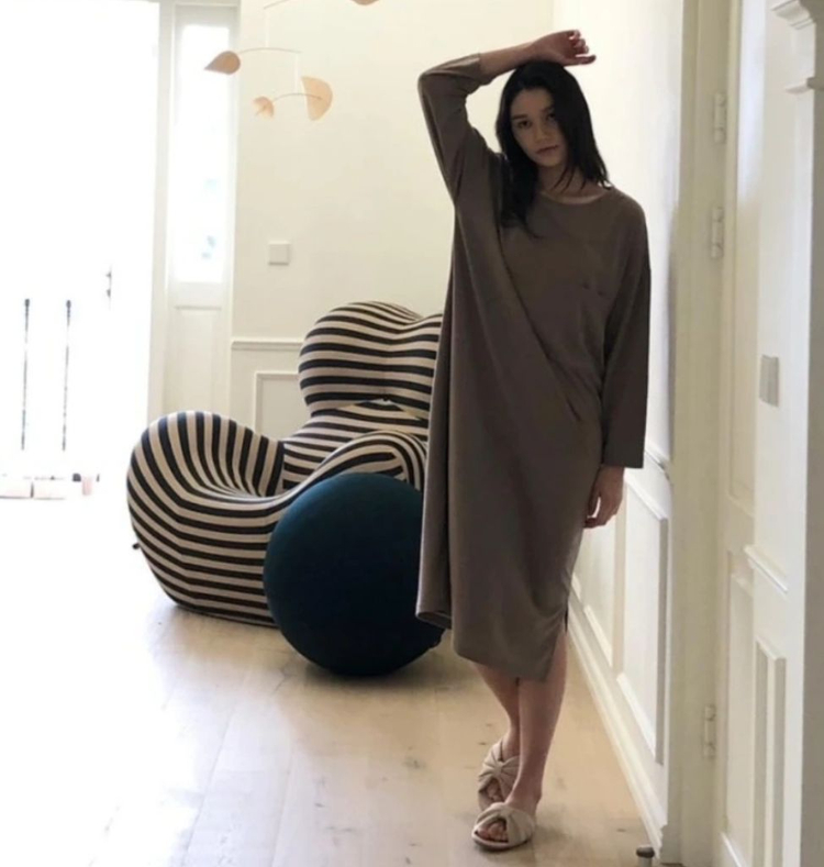 소윰 soyoom 테일라 잠옷 원피스(각각) 이미지