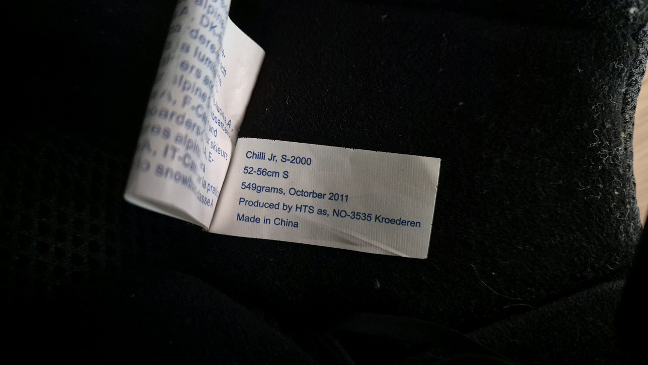 아동용 스키 헬멧 이미지