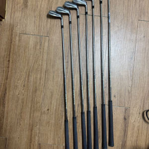 타이틀리스트 T200 이미지