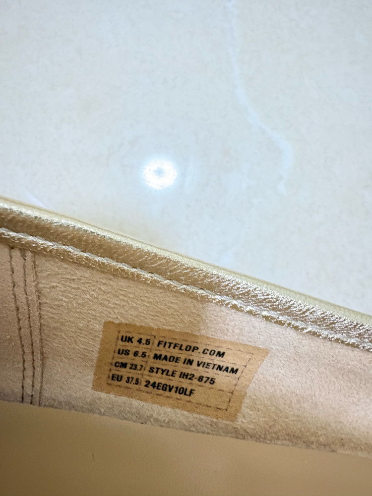 핏플랍 메탈릭 골드 플랫슈즈 240 (37.5) 이미지