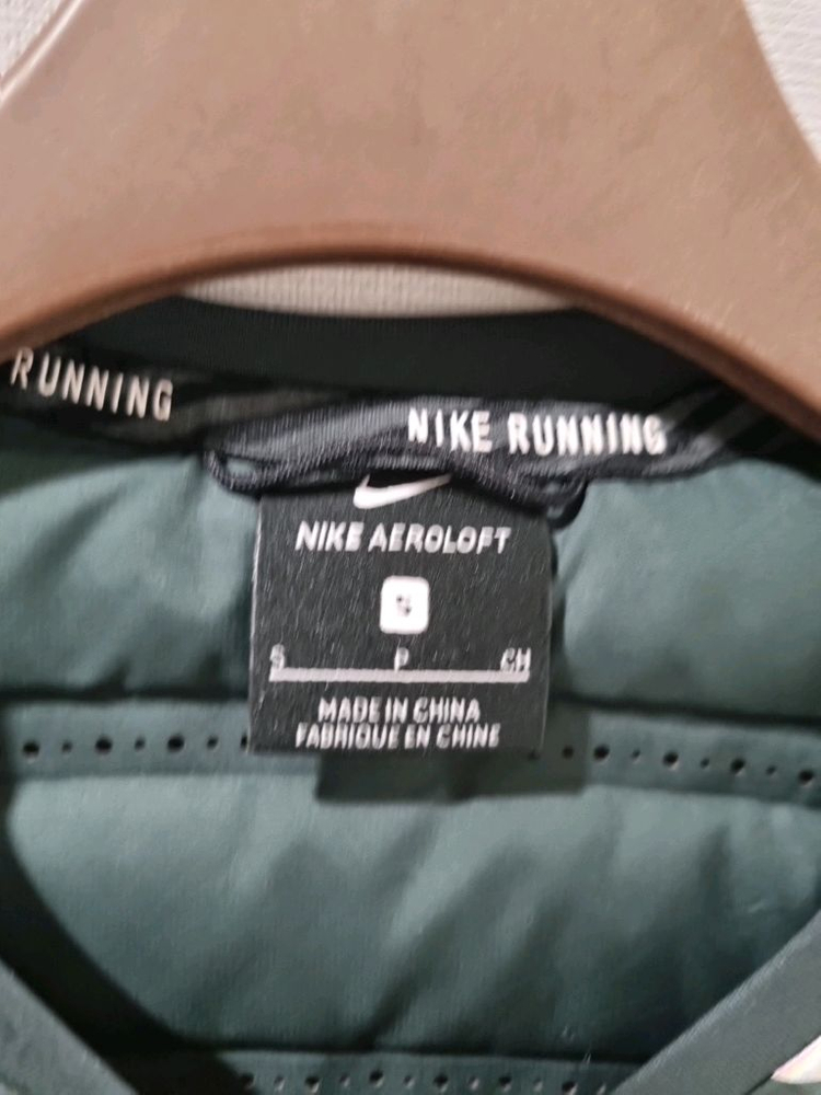 나이키 에어로로프트 여성 경량 패딩 조끼 이미지