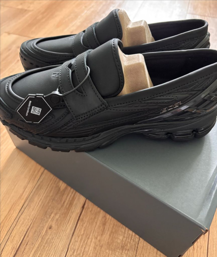 뉴발란스 1906L 로퍼 블랙 260 사이즈 이미지