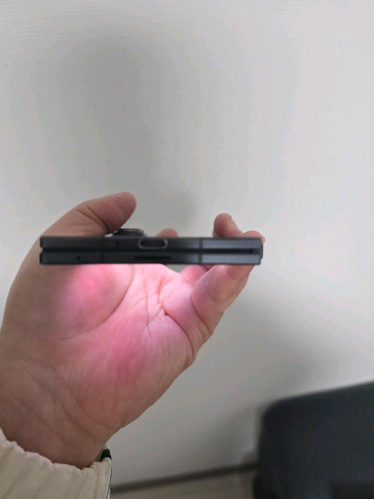 갤럭시 Z폴드7 블랙 512기가 SS급 팔아요~ 이미지