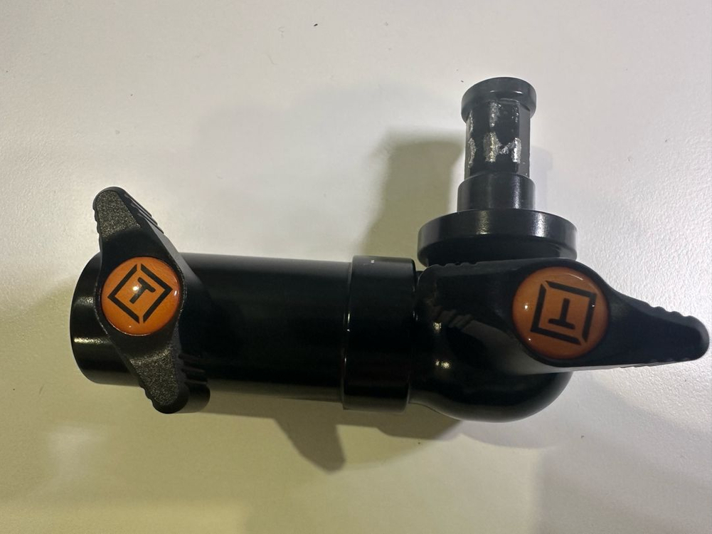 테더툴스 모니터 마운트 Local Vu Monitor Mount + Rock Solid Aero Elbow 이미지