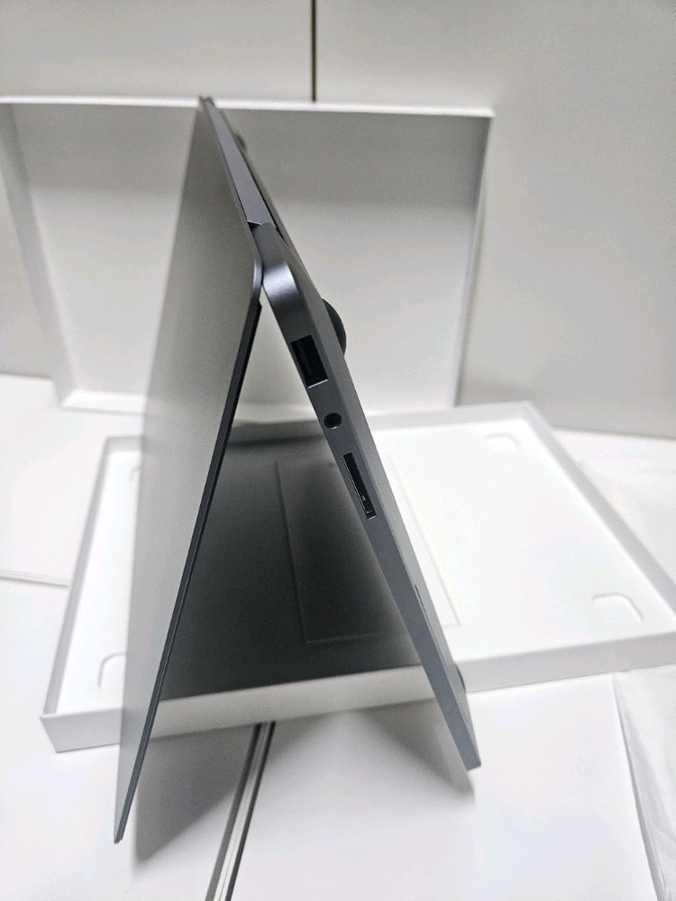 삼성 갤럭시북6 울트라 NT960UJH 16인치 U7/램32/SSD1TB RTX5060 이미지