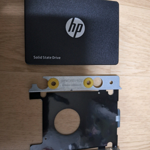 hp ssd 240GB.노트북,데스크탑 모두쓸수있어요브라켓 같이드려요(무료배송 ㅡ구매5천원이상시.선불) 옥정동,삼숭 이미지