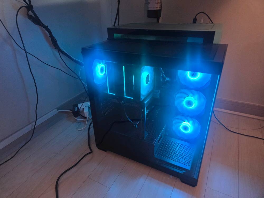 2026 새제품 데스크탑 7800X3D RTX5060TI Ssd1tB 전원650W 쿨매!(2026년3월구입) 이미지