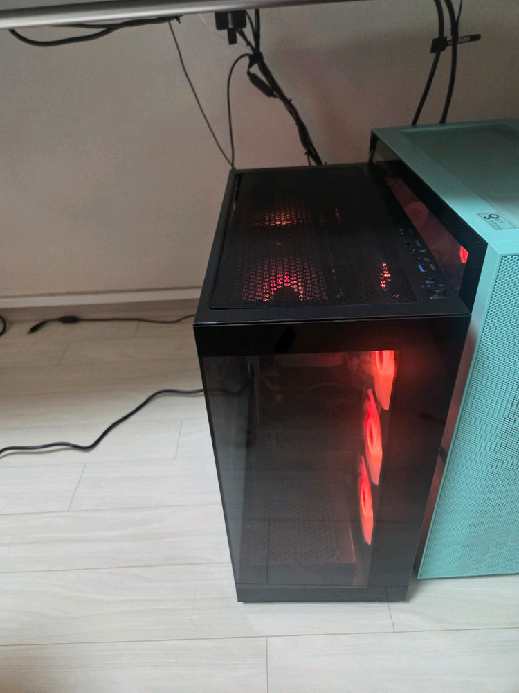 2026 새제품 데스크탑 7800X3D RTX5060TI Ssd1tB 전원650W 쿨매!(2026년3월구입) 이미지