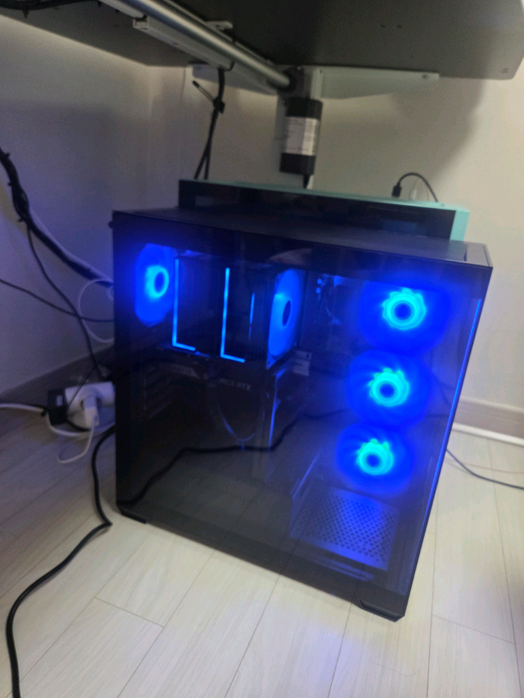 2026 새제품 데스크탑 7800X3D RTX5060TI Ssd1tB 전원650W 쿨매!(2026년3월구입) 이미지