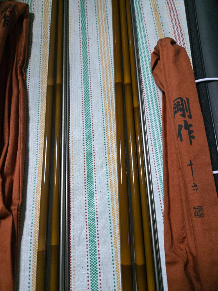 시마노 강작 중층내림 낚시대 이미지