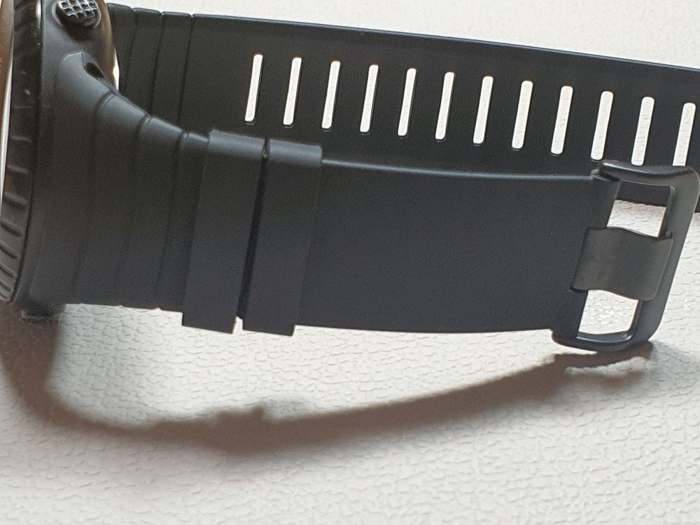 순토 코어시계 이미지