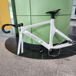 플래닛X 프로카본 픽시 트랙차 반차 판매 이미지