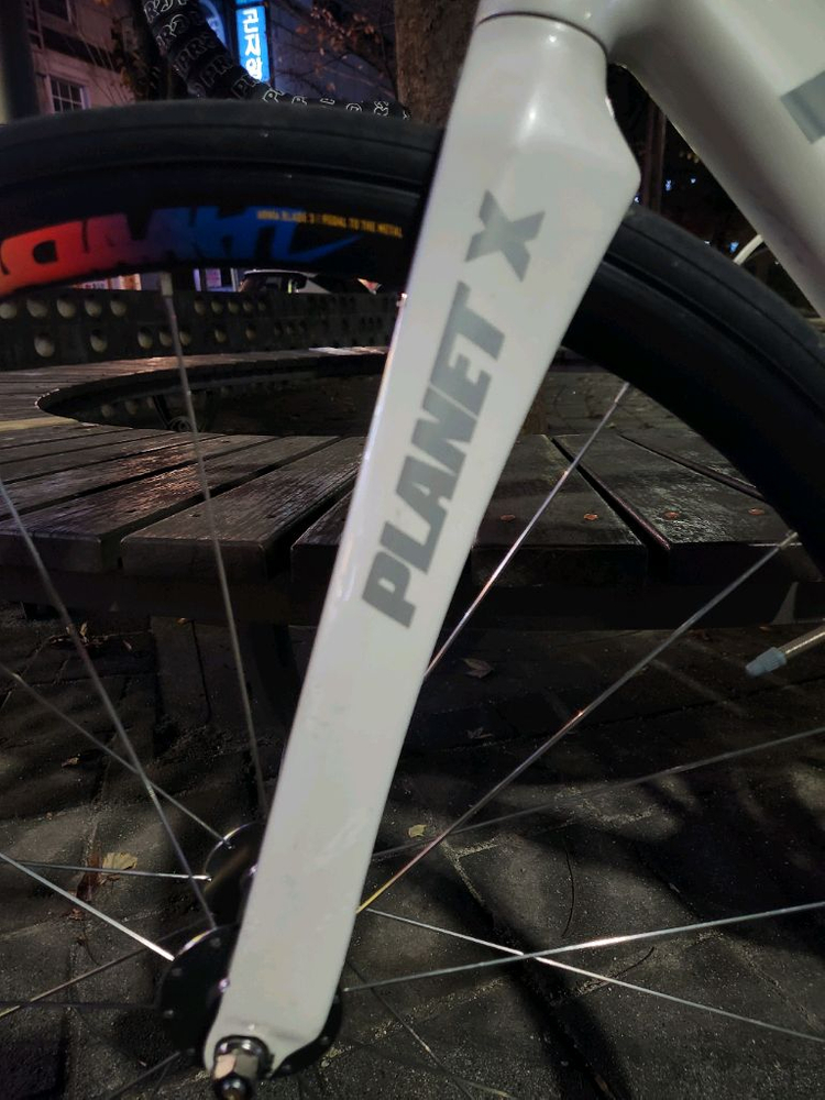 플래닛X 프로카본 픽시 트랙차 반차 판매 이미지