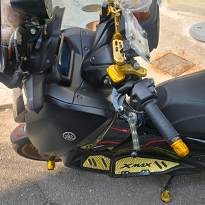 24년식 XMAX300 팝니다 이미지