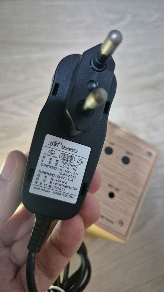 무소음 LED 나무 알람시계_미니 정사각형 리얼우드 이미지