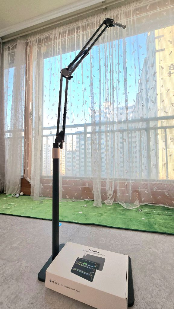 니케 아이패드 마그네틱 스탠드 거치대 판매합다 (새상품) 이미지
