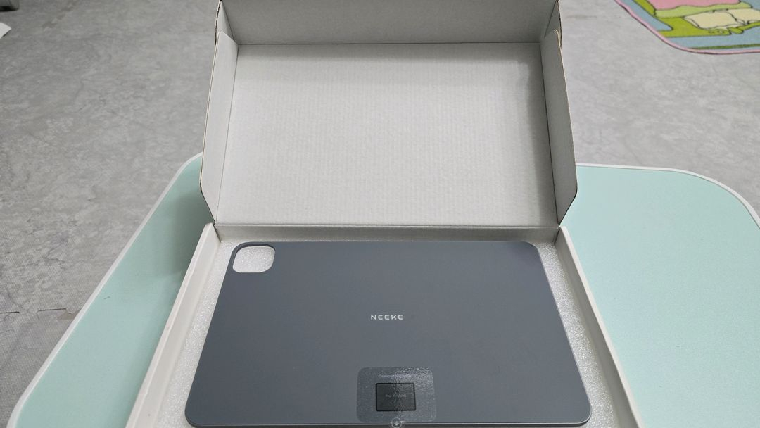 니케 아이패드 마그네틱 스탠드 거치대 판매합다 (새상품) 이미지