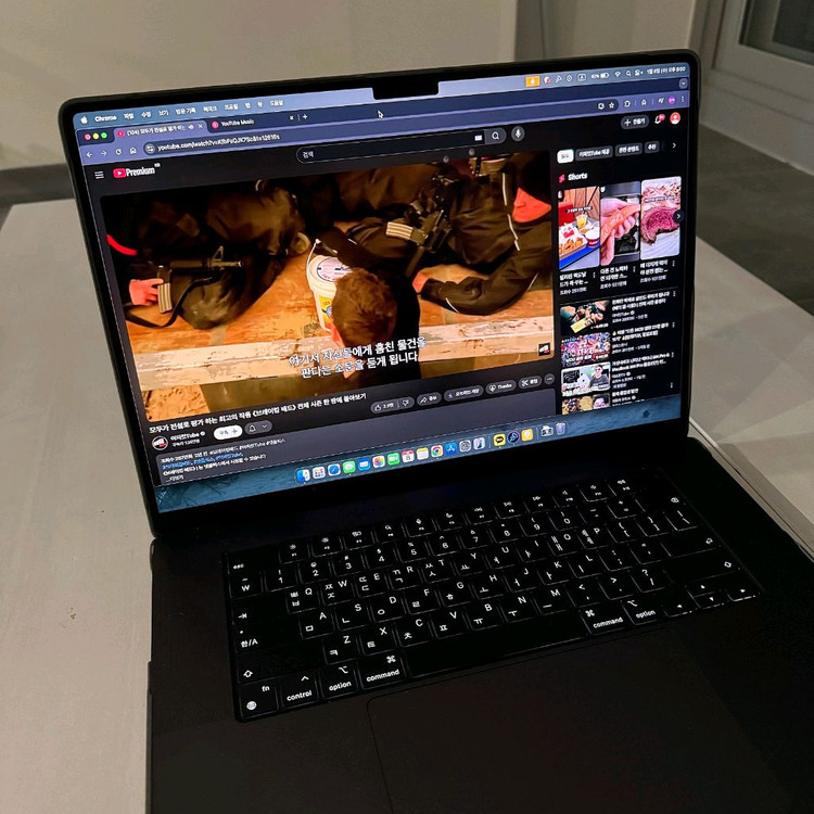 맥북 프로 16 M4 Max 128GB 2TB 나노텍스쳐 스페이스블랙 이미지