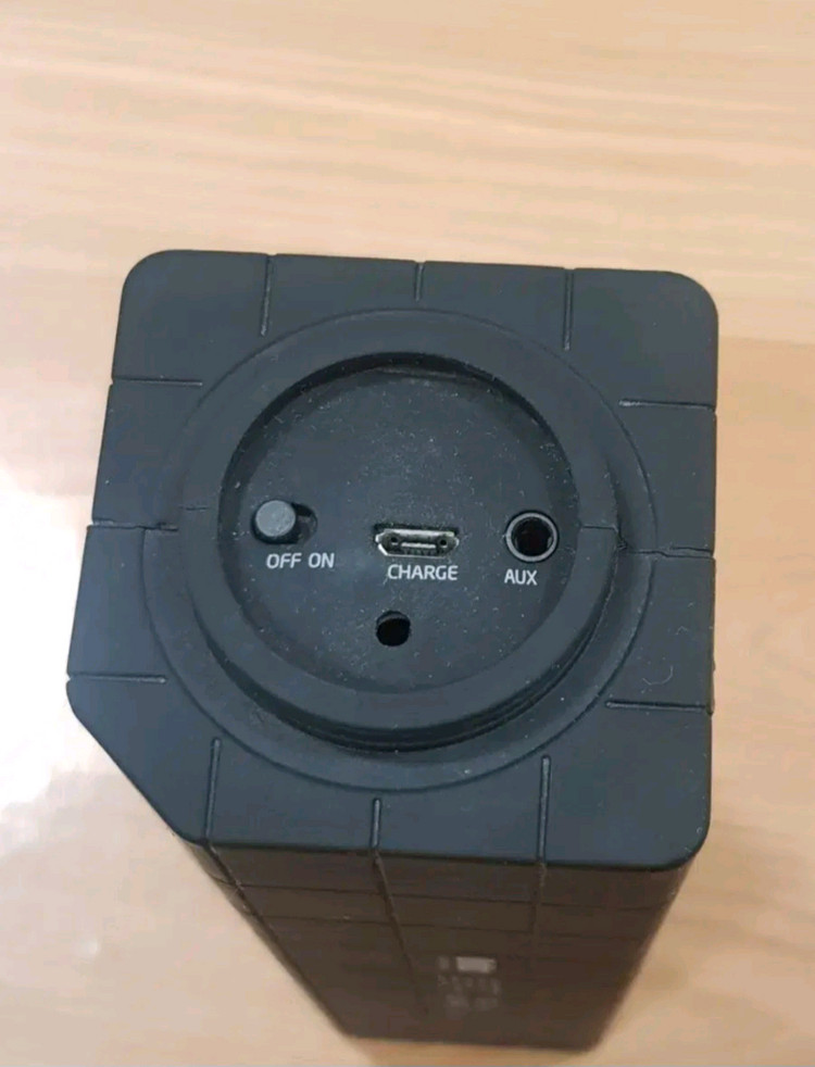 브리츠 BZ-D100 Surfing 블루투스 스피커 이미지