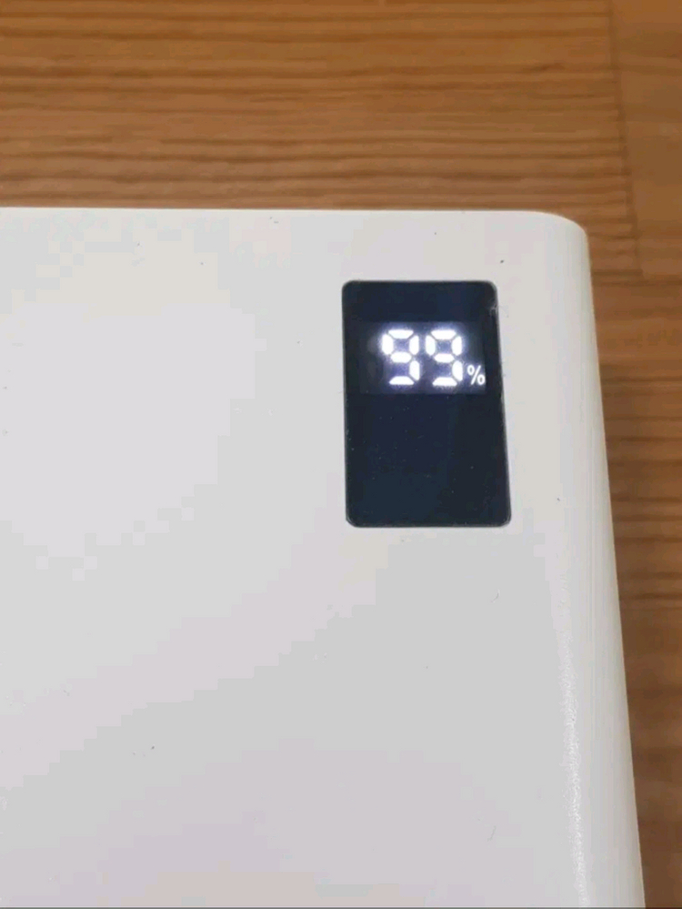 스피디 고속충전 듀얼타입 보조배터리 20000mah 화이트 이미지