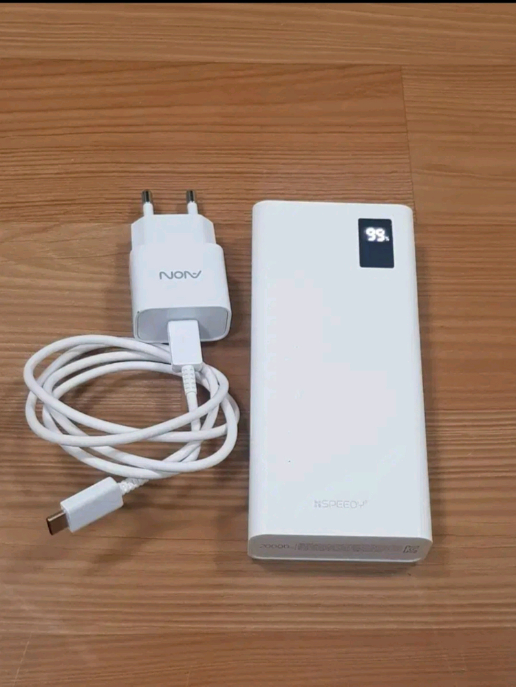 스피디 고속충전 듀얼타입 보조배터리 20000mah 화이트 이미지