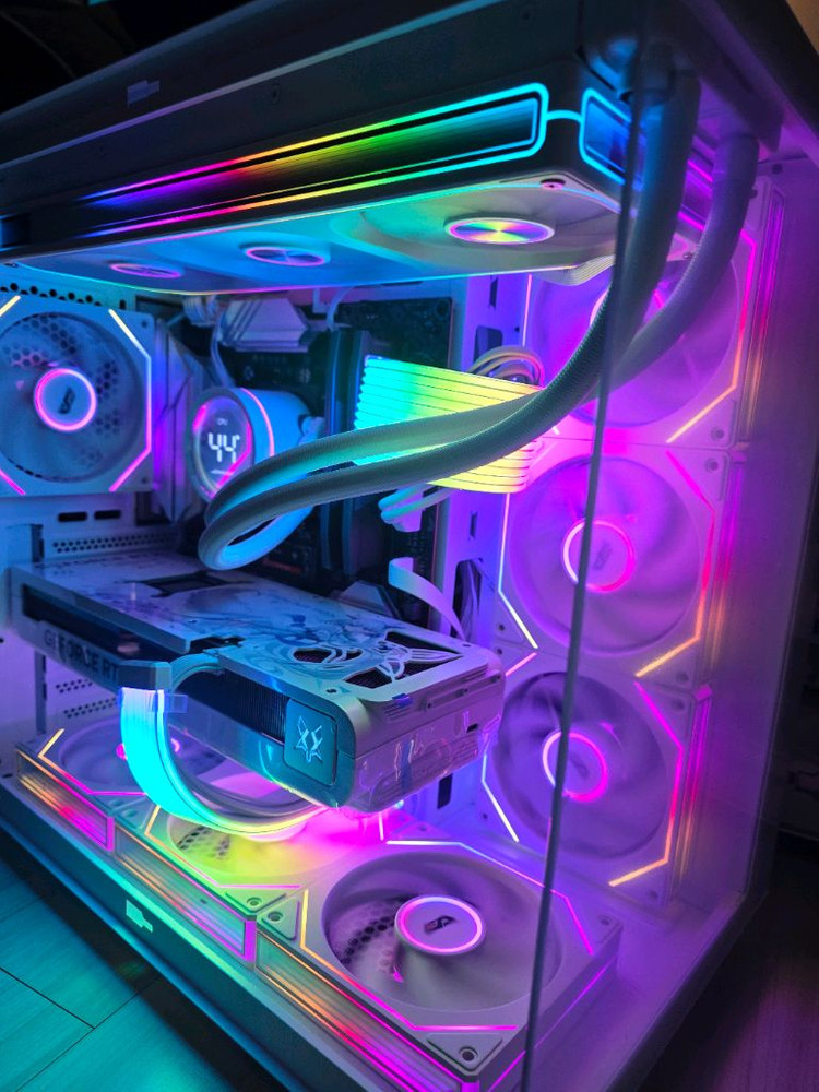 라이젠7 7800X3D RTX5070TI 미사용본체 급처분 이미지