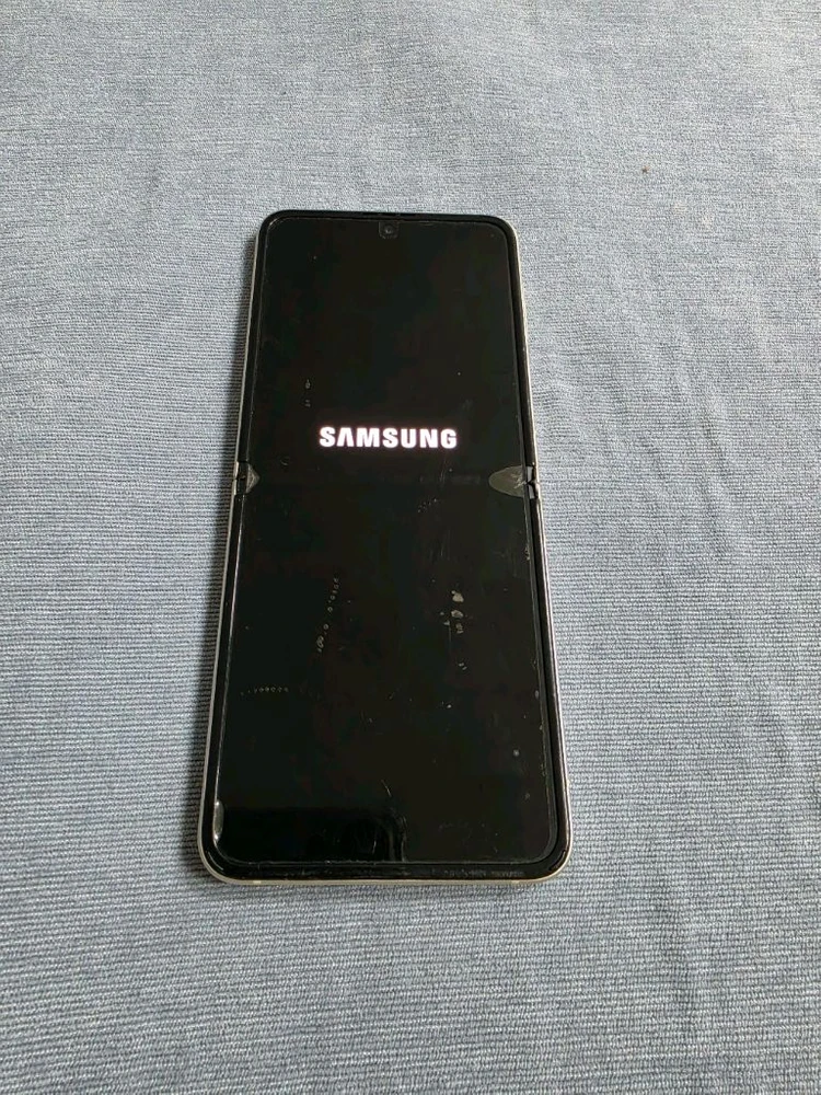 (급처)삼성 갤럭시 Z 플립 3 크림색상 (256G) LG U+ 이미지