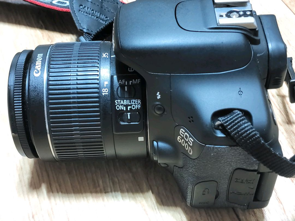 캐논 EOS 600D 디지털 카메라 판매합니다 이미지