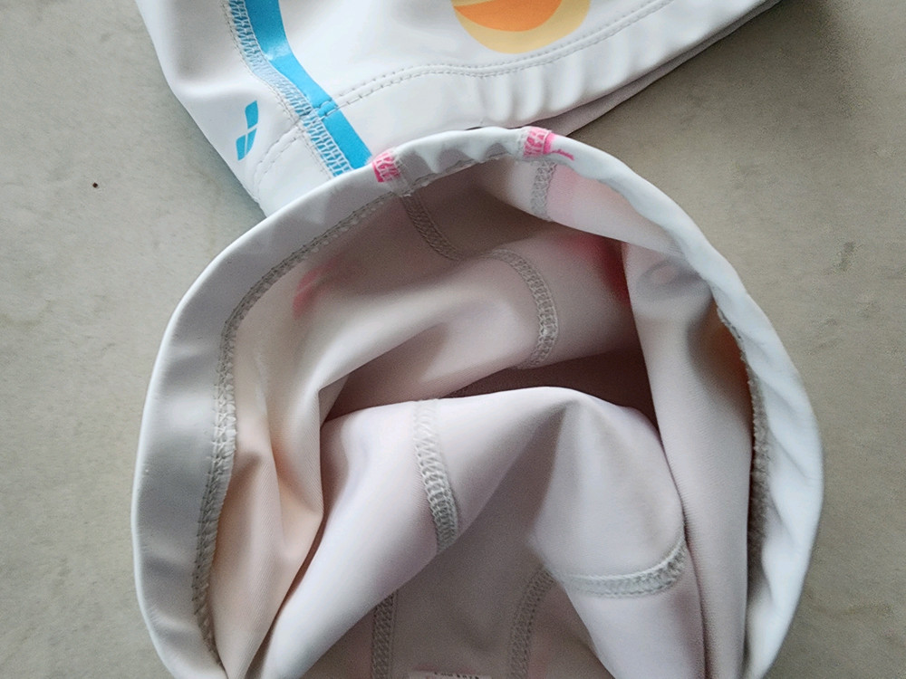 아레나 키즈 실리콘코팅수모 2개팔아요 이미지