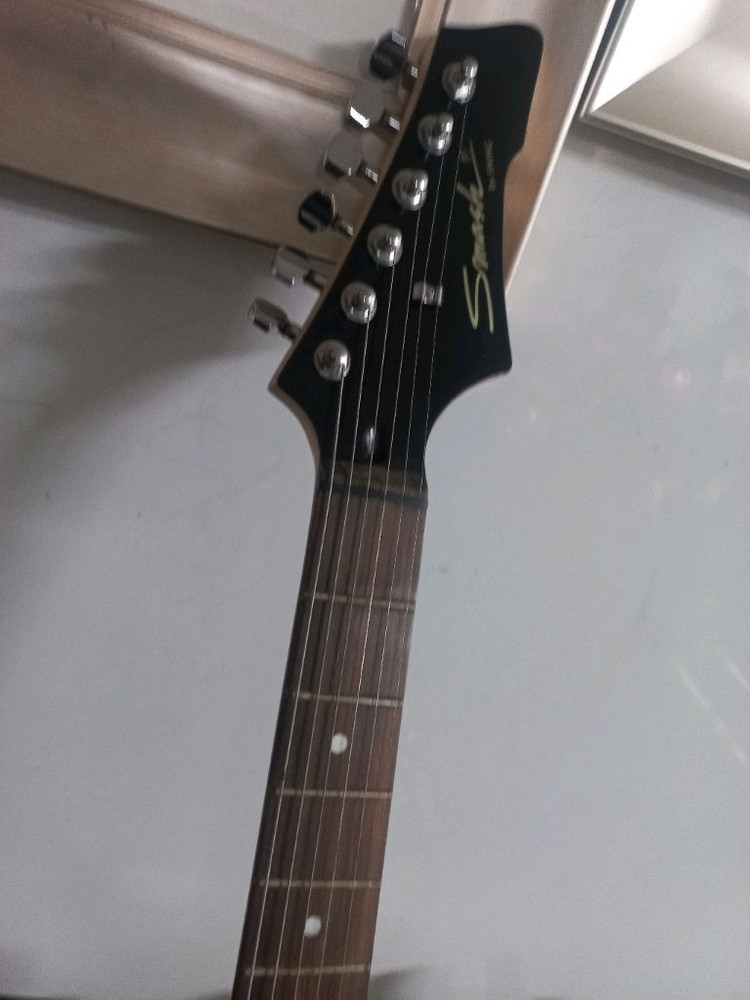 스윙 일렉기타 이미지