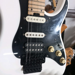 코로나 CST 500 일렉기타 이미지