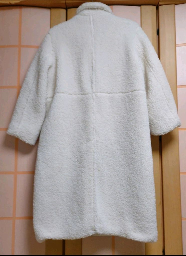 H&M 뽀글이 떡볶이 롱 코트 아이보리(66~77) 이미지