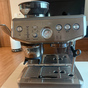브레빌 BES876 에스프레소 머신 이미지