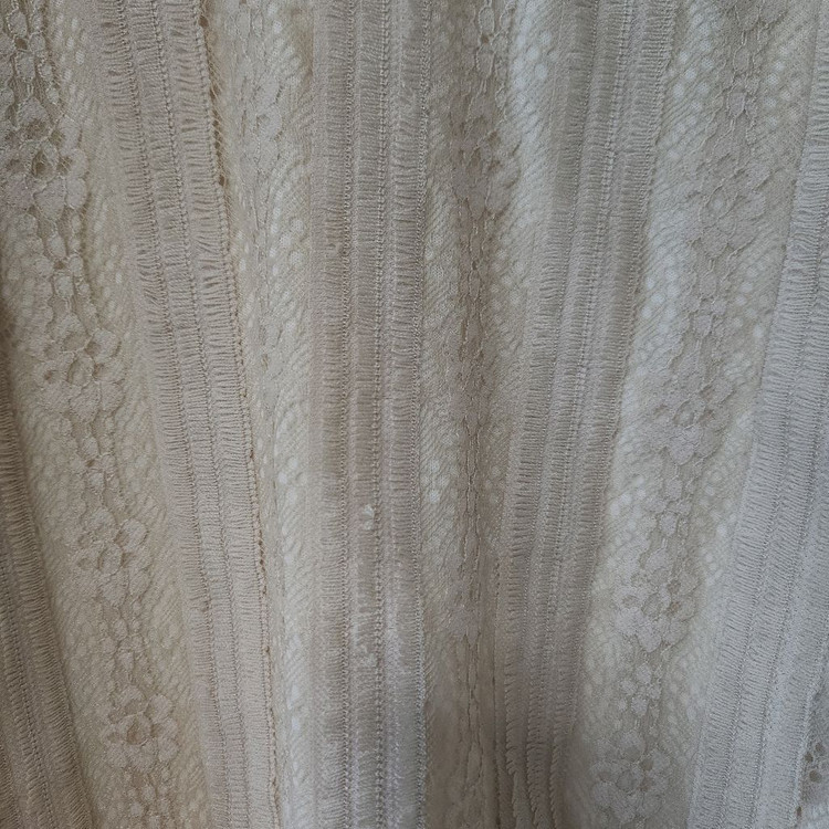 아이보리 레이스 블라우스 이미지