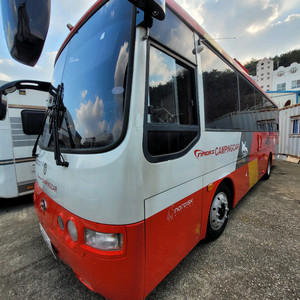 에어로타운버스캠핑카 이미지