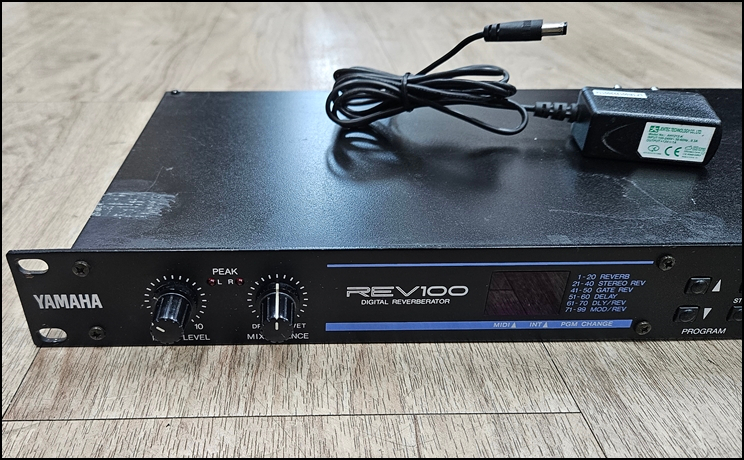 야마하(YAMAHA) REV100 중고 디지털 리버브/이펙터 이미지