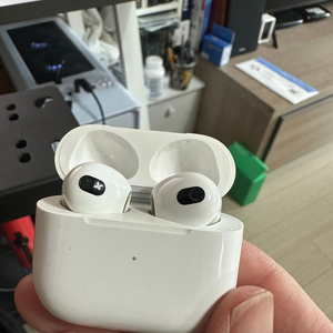 에어팟3세대 맥세이프모델 판매합니다 이미지