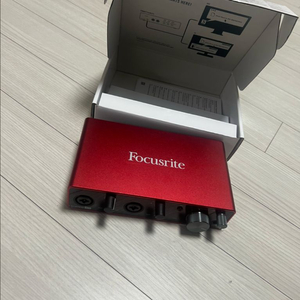 포커스라이트 스칼렛4i4 3세대 오인페 이미지