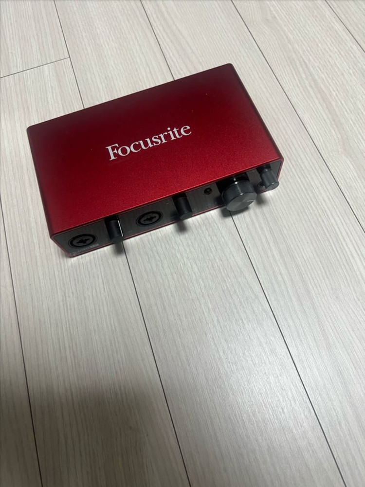 포커스라이트 스칼렛4i4 3세대 오인페 이미지