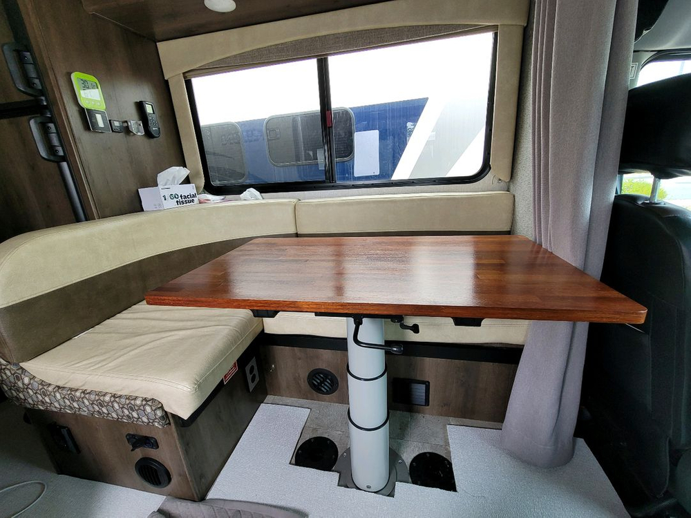 (가격 많이내렸어요)코치맨 오라이언 20cb 풀옵션 캠핑카(가격내렸어요) 이미지