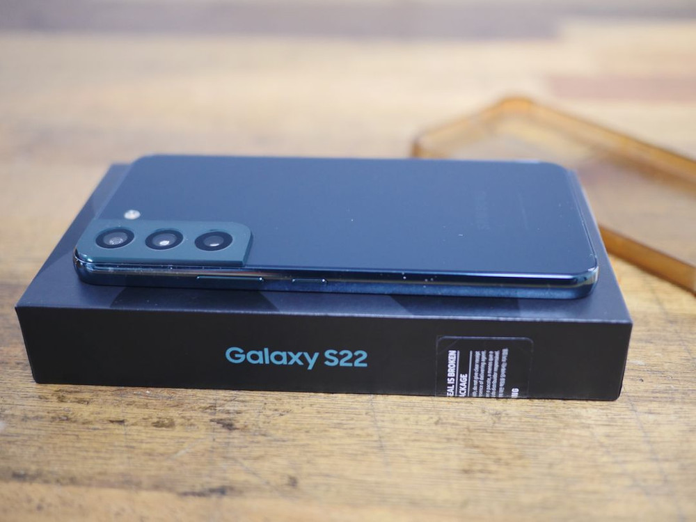 삼성 갤럭시 S22 그린색상 256GB 휴대폰 공기계 풀박스 이미지