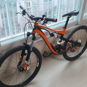 스페셜라이즈드 캠버 콤프 풀샥 MTB 이미지