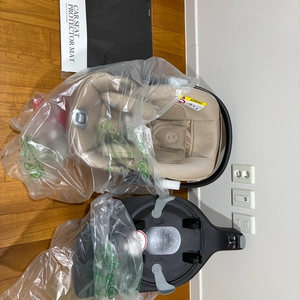 싸이벡스 클라우드 T i-SIZE 카시트+베이스(새상품) 이미지