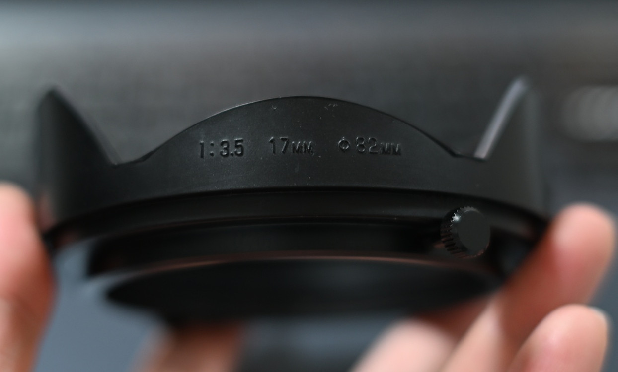 니콘 F마운트 수동 렌즈 탐론 Tamron SP 17mm F3.5 (151B) 소장급 풀셋(후드, 케이스 포함) 이미지